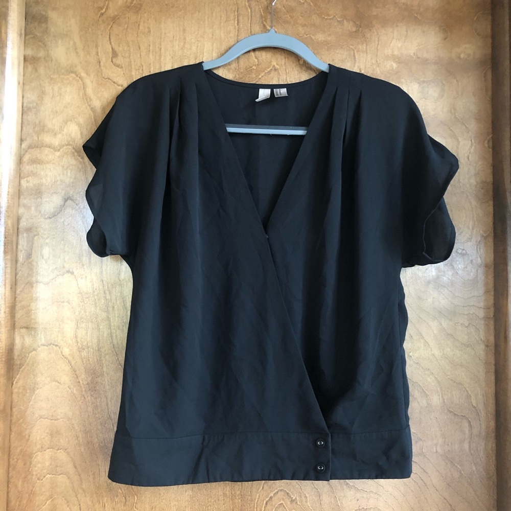 Forever 21 Exclusive Black Blouse